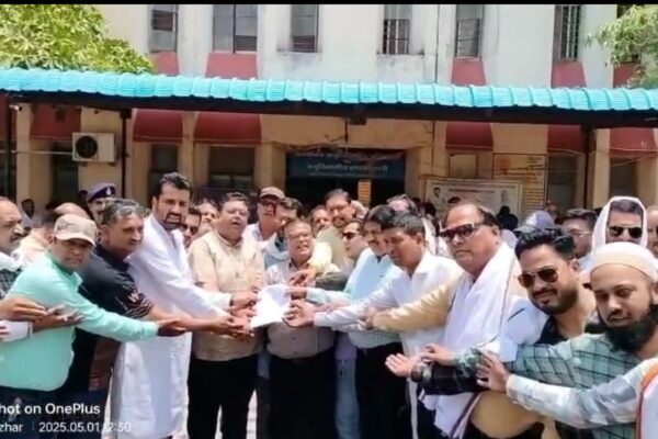 श्रमजीवी पत्रकार संघ ने रैली निकालकर मुख्यमंत्री के नाम ज्ञापन सौंपा